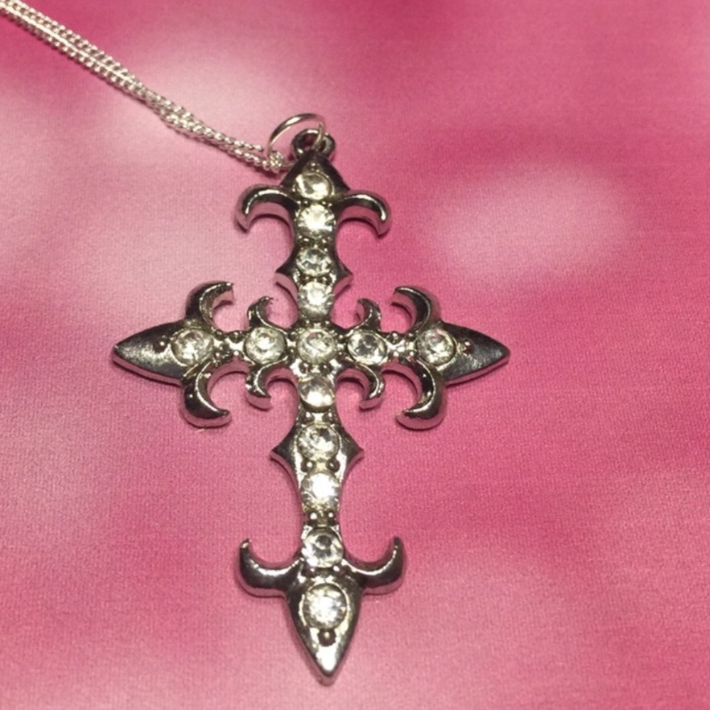 Sliver tone Cross Necklace